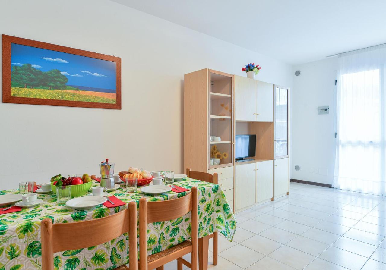 Apartament With Swimming Pool Appartement Caorle Buitenkant foto