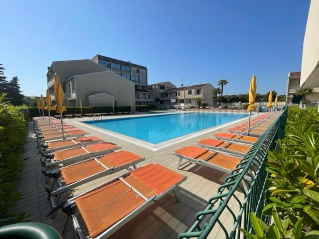 Apartament With Swimming Pool Appartement Caorle Buitenkant foto