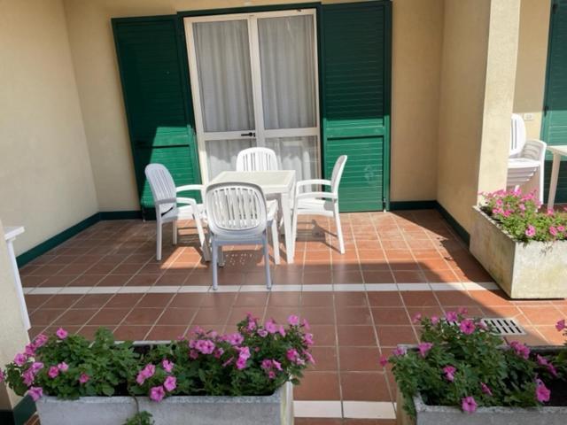 Apartament With Swimming Pool Appartement Caorle Buitenkant foto