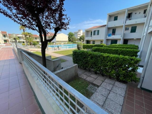 Apartament With Swimming Pool Appartement Caorle Buitenkant foto